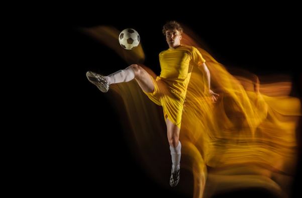Imagem 1. A prática regular do futebol pode melhorar os níveis de aptidão física em crianças e adolescentes